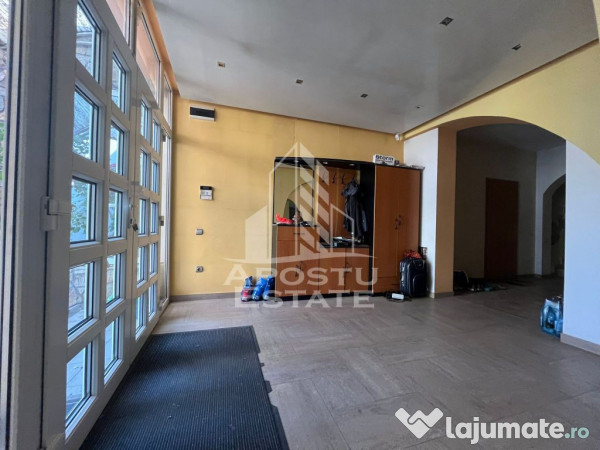 Casa individuala cu 4 camere, teren 404 mp,acces auto,gar... 