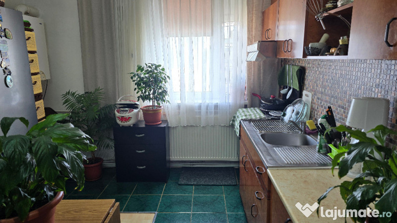 Vand apartament 4 camere decomandat in Deva, Progresul, 83 mp, et. 3