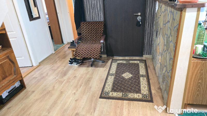 Vand apartament 4 camere decomandat in Deva, Progresul, 83 mp, et. 3