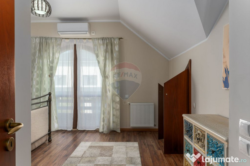 VANZARE Vila individuala 4 camere in Paradisul Verde Corb... 