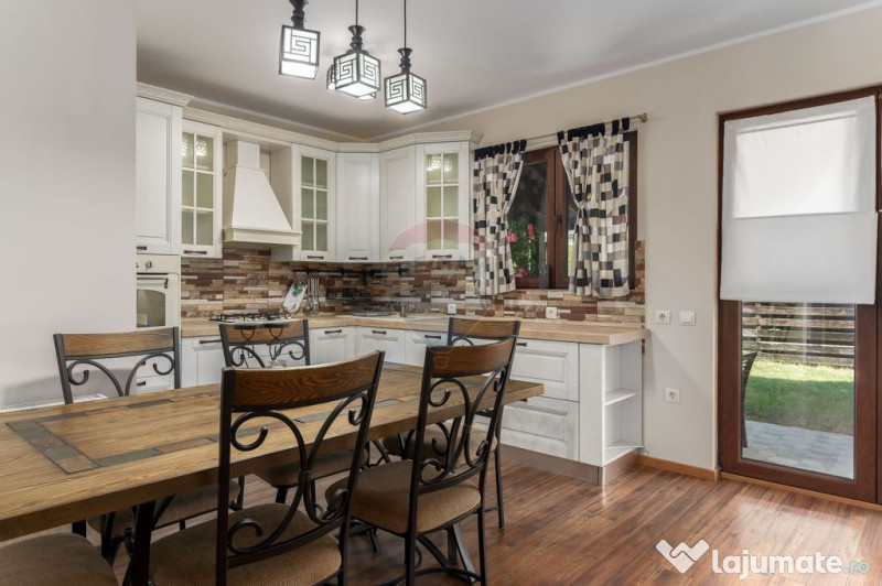 VANZARE Vila individuala 4 camere in Paradisul Verde Corb... 