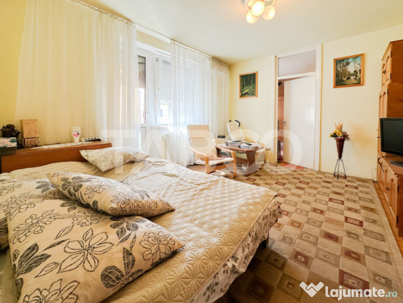 Apartament cu 2 camere in zona Mihai Viteazu retras de la st 