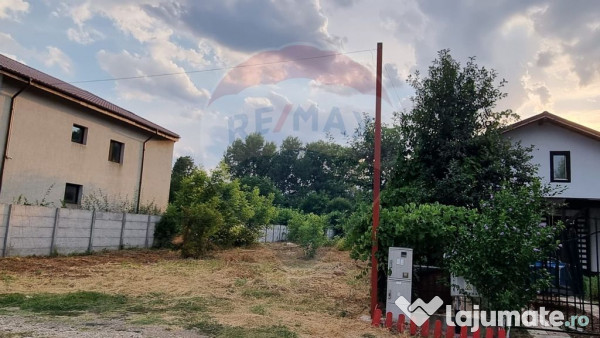 Teren 1,000mp Ciorogarla / None