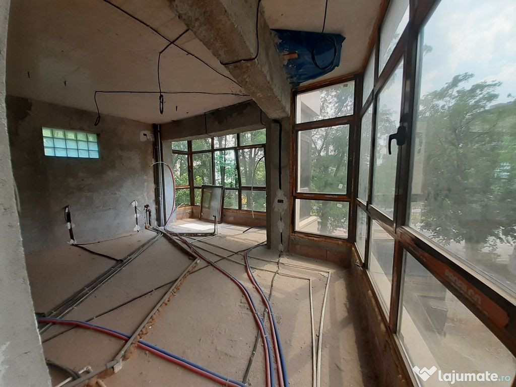 Cladire birouri D+P+E+M in zona Titan 