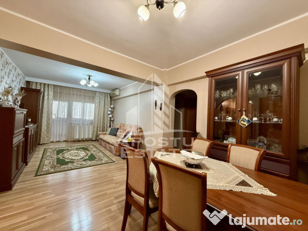 Apartament 3 camere si birou, 2 bai, 90mp, etaj 1, zona D... 