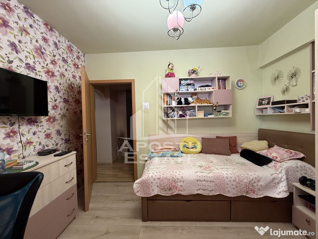 Apartament 3 camere si birou, 2 bai, 90mp, etaj 1, zona D... 