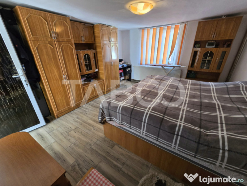 Casa individuala de vanzare teren 457 mp garaj Trei Stejari 