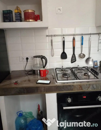 Garsoniera in zona Universitate