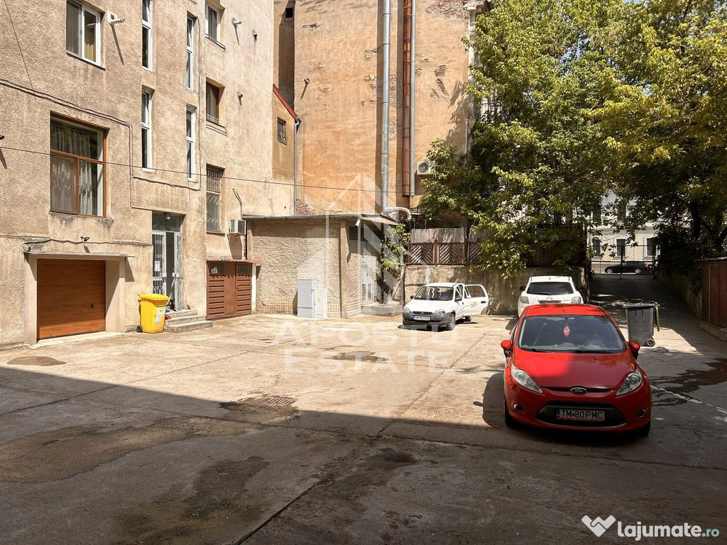 4 camere decomndat Piața Unirii | Terasă, parcare în c...