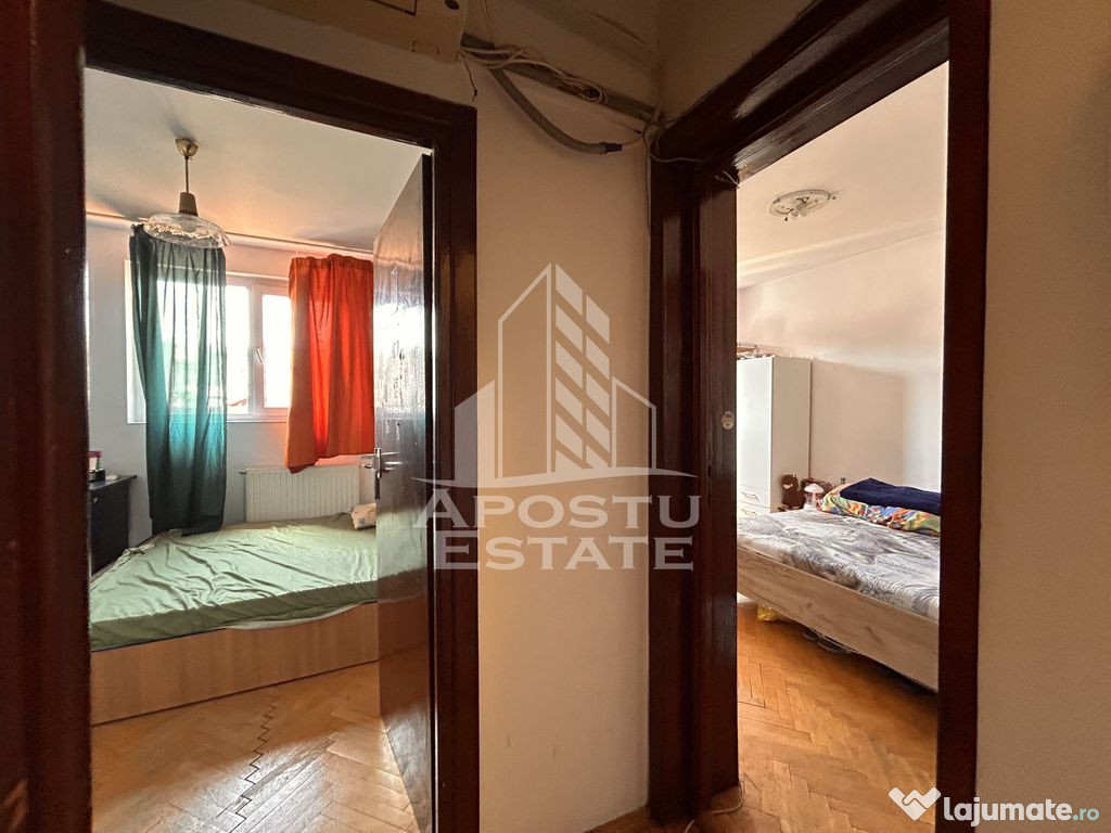 4 camere decomndat Piața Unirii | Terasă, parcare în c...
