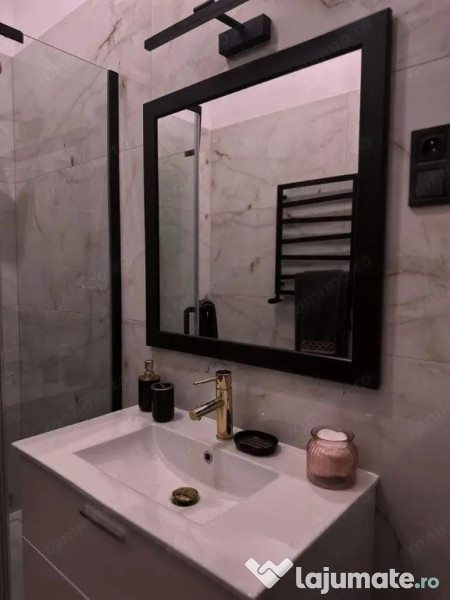 Garsoniera in zona Izvor