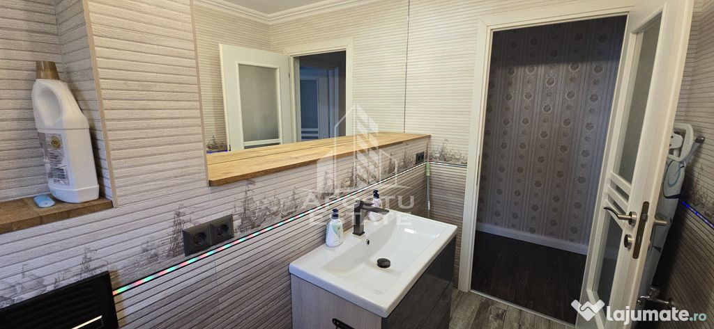 Apartament cu 3 camere in zona Circumvalatiunii cu centra... 