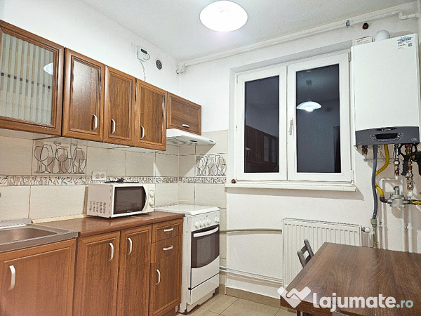 Apartament 2 camere de inchiriat, zona Romanilor - Boul Rosu Arad