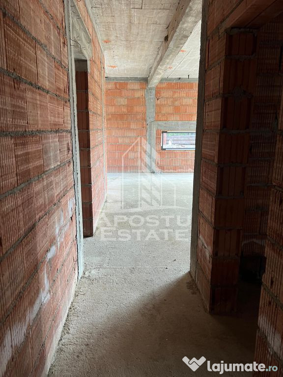 Casa individuala cu 4 camere si teren de 670 mp, Parta, c...