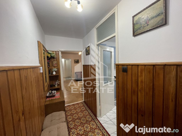 Apartament 2 camere, proaspat renovat, zona Micalaca