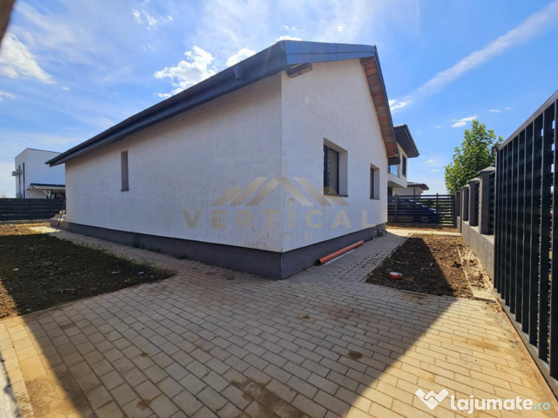 Casa parter 3 camere - comuna Berceni