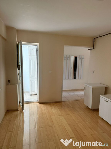 Studio Tomis Nord de vanzare