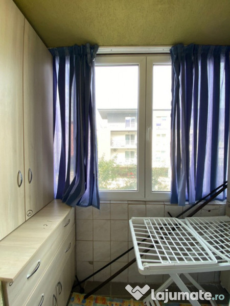 Apartament 3 camere, 72mp, etaj 1, parcare, zona Florilor