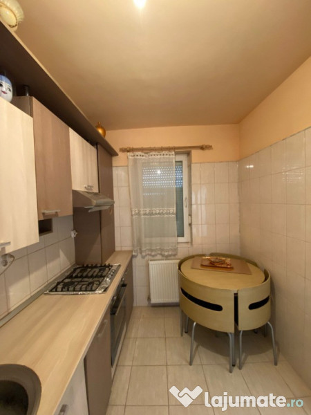 Apartament 3 camere, 72mp, etaj 1, parcare, zona Florilor