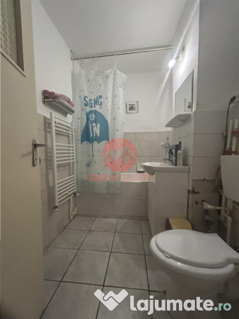 Apartament 3 camere, decomandat, Navodari