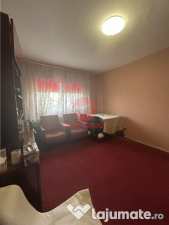 Apartament 3 camere, decomandat, Navodari