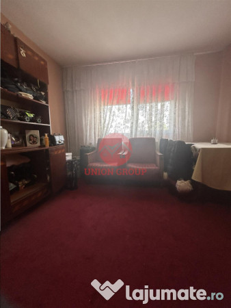 Apartament 3 camere, decomandat, Navodari