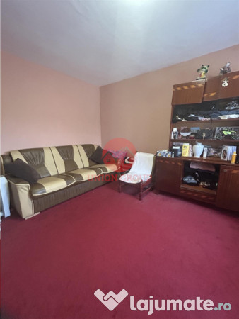 Apartament 3 camere, decomandat, Navodari