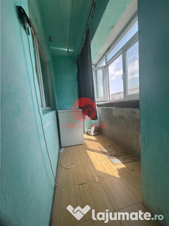 Apartament 3 camere, decomandat, Navodari