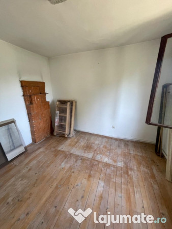 Casa 4 camere P+1E zona 3 Insule