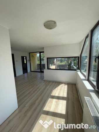 Casa 4 camere P+1E zona 3 Insule