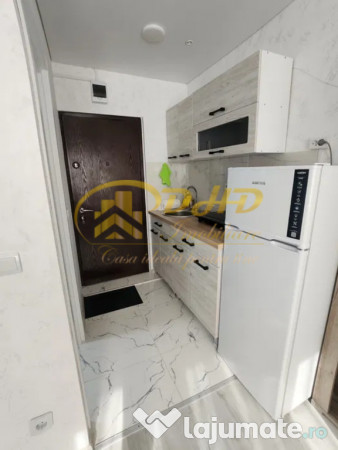 Inchiriez cameră în zona Casa Sindicatelor