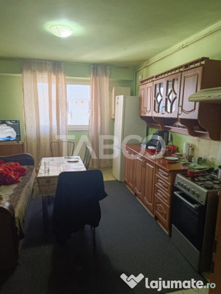 Garsoniera cat un apartament! 51 mp utili balcon 6 mp etaj 3 