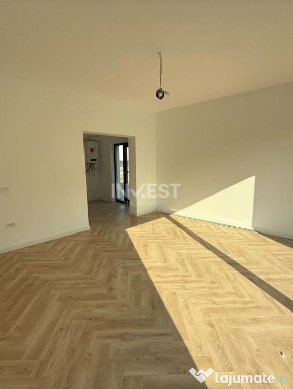 CASA INDIVIDUALA, 4 CAMERE, 2 BAI SI POD, VALEA ADANCA ZONA