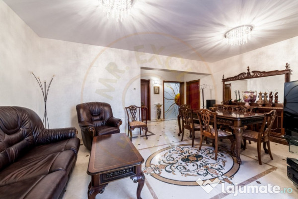 Vila zona Expo Parc - 2 apartamente, curte comuna 