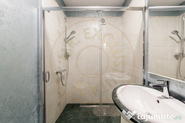 Vila zona Expo Parc - 2 apartamente, curte comuna 