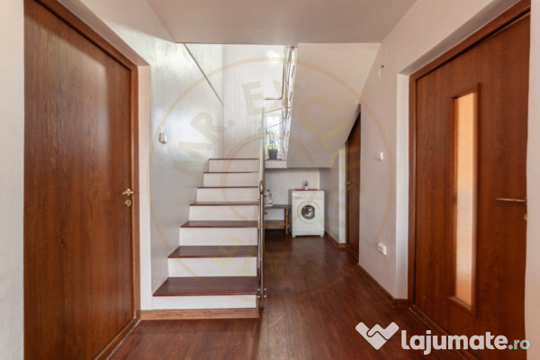 Casa cu teren generos si gradina spectaculoasa – Comuna Cu