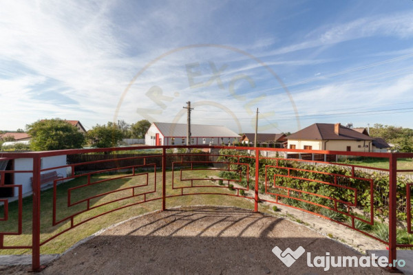 Casa cu teren generos si gradina spectaculoasa – Comuna Cu
