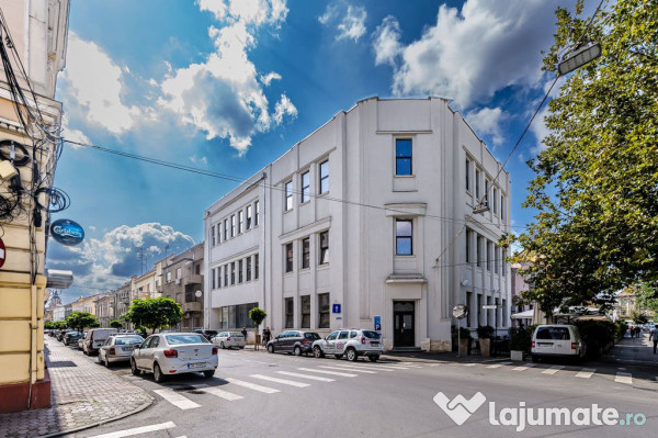 Clădire ultracentrală de vânzare Bulevardul Decebal Co... 