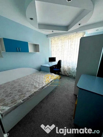 Apartament cu 3 camere in zona Podu Ros 