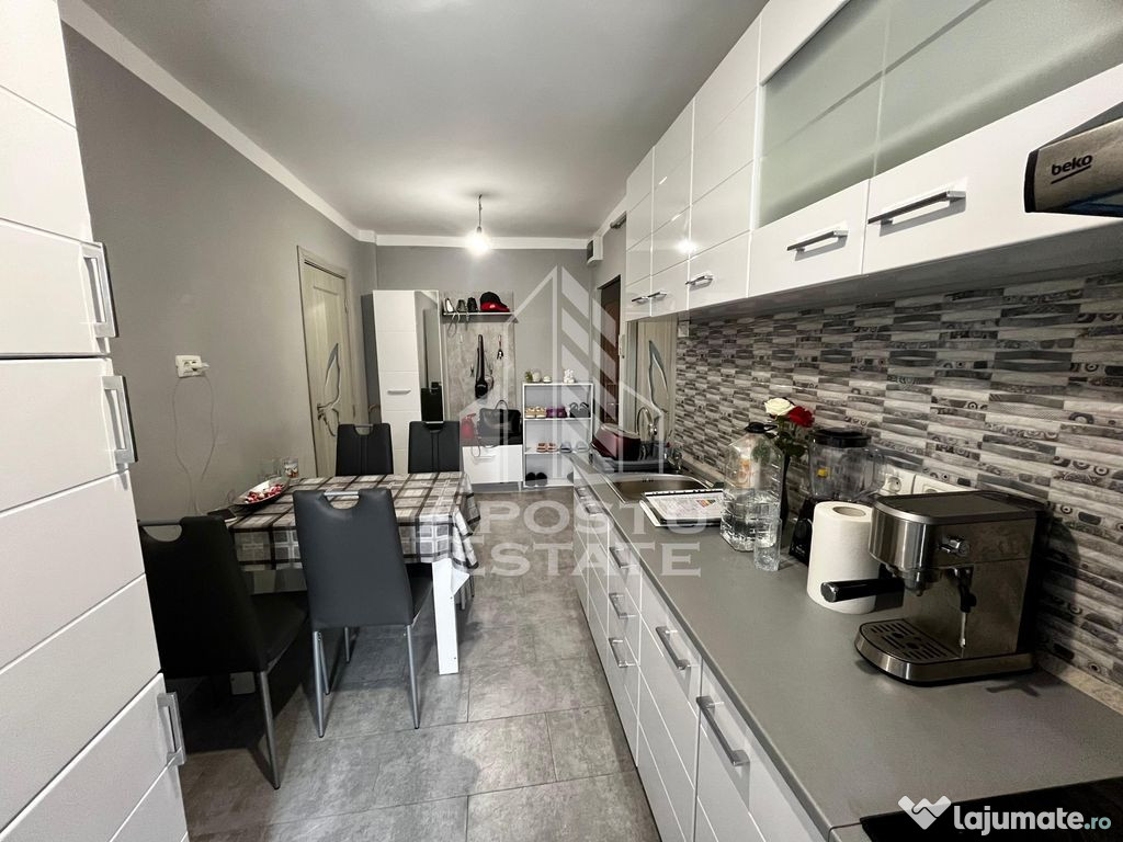 Apartament 3 camere,centrala proprie, recent renovat,zona... 