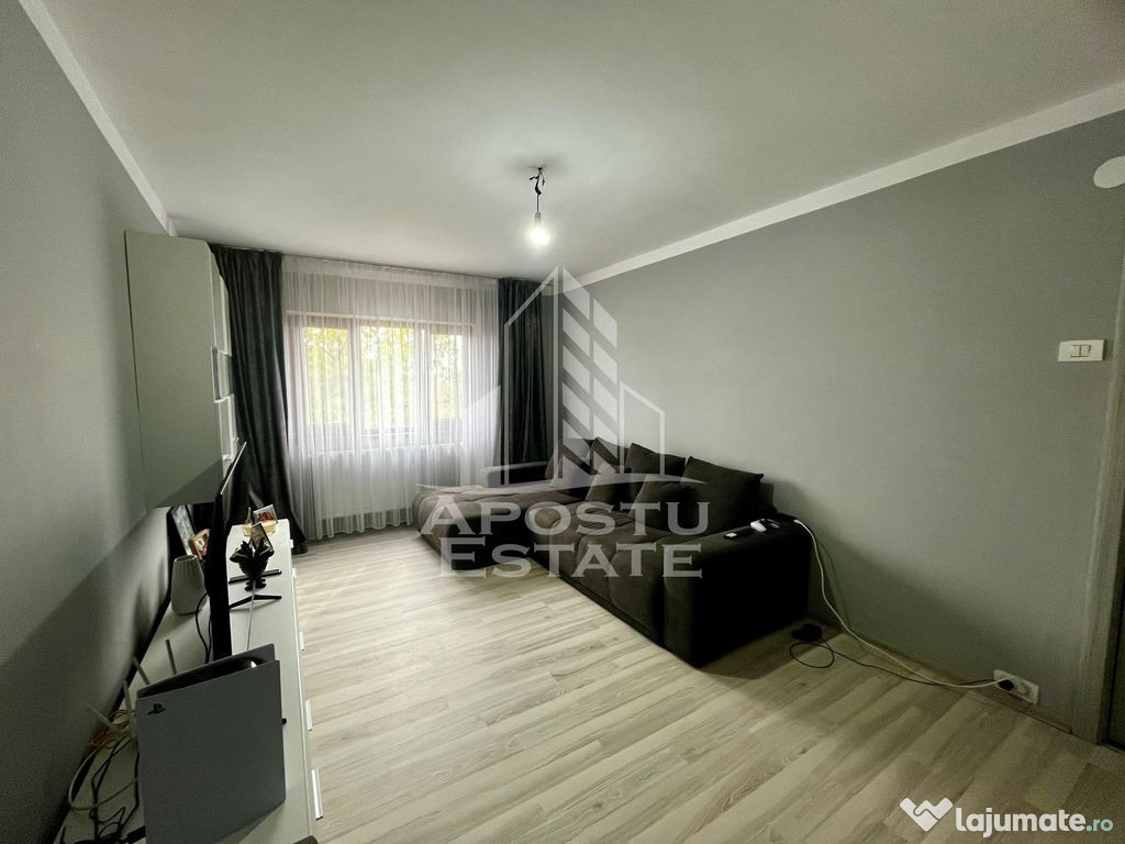 Apartament 3 camere,centrala proprie, recent renovat,zona... 