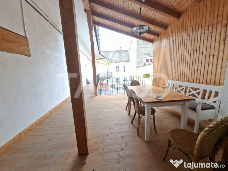 Apartament de inchiriat 3 camere in centrul vechi al orasulu 