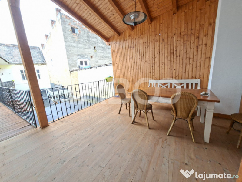 Apartament de inchiriat 3 camere in centrul vechi al orasulu 