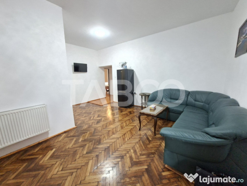 Apartament de inchiriat 3 camere in centrul vechi al orasulu 