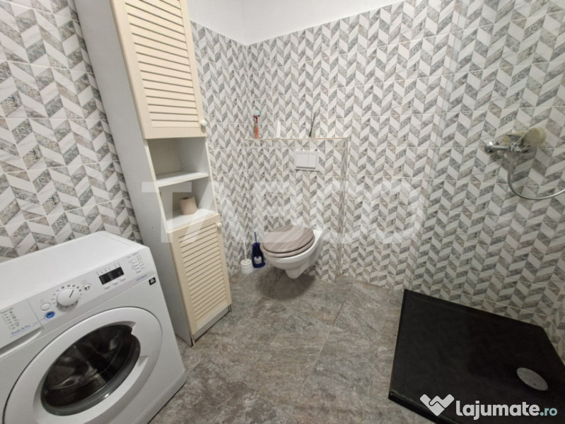 Apartament de inchiriat 3 camere in centrul vechi al orasulu 