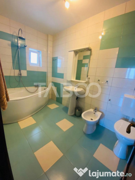 Apartament decomandat 3 camere 75 mp garaj boxa Parcul Sub A