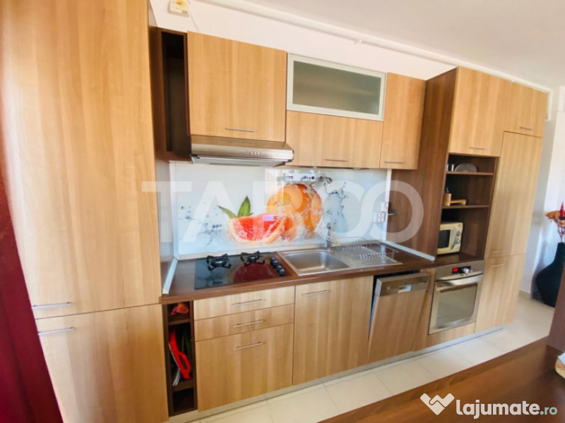 Apartament decomandat 3 camere 75 mp garaj boxa Parcul Sub A