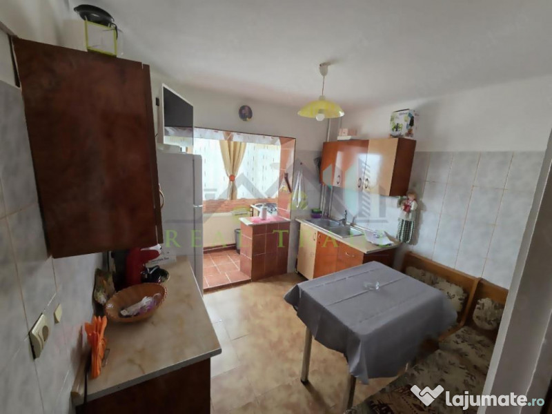 Apartament 2 camere decomandat etajul 2 Craiter