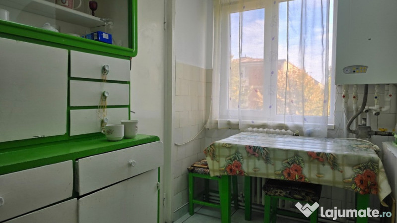 Apartament 3 camere in Deva, zona Zamfirescu, et 3 