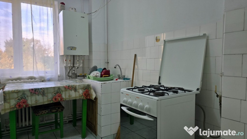 Apartament 3 camere in Deva, zona Zamfirescu, et 3 